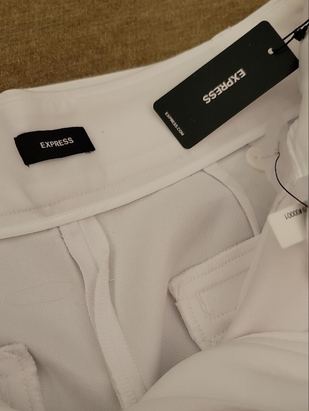Express High-Waist White Belted Women’s Shorts - Picture 11 of 16